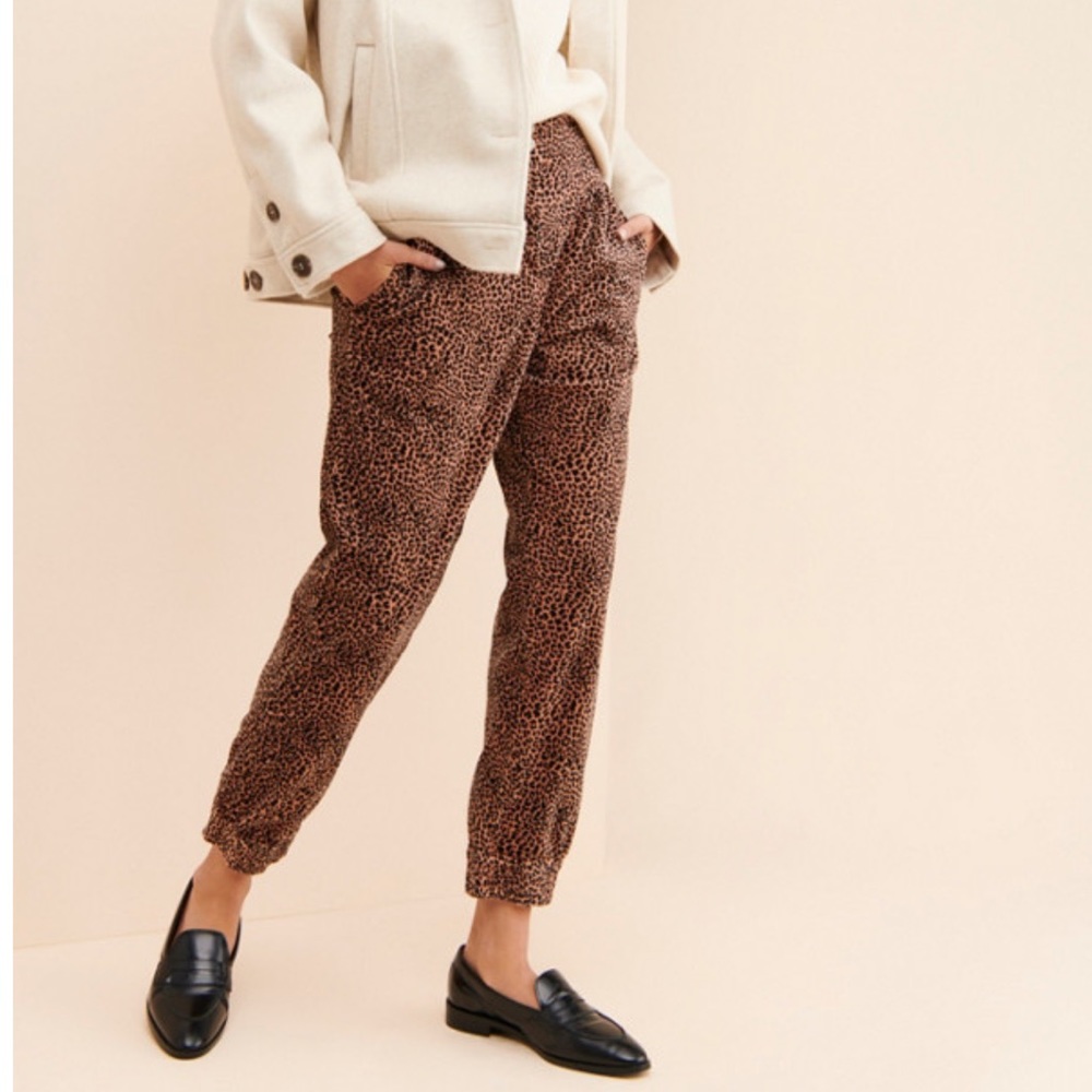 NWOT Anthropologie Kalea Corduroy Trousers Sz Medium Z296-33